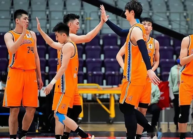 新疆广汇内部会议纪要流出——冲刺阶段完成体检；CBA常规赛使命明确；球队文化再被提及的简单介绍