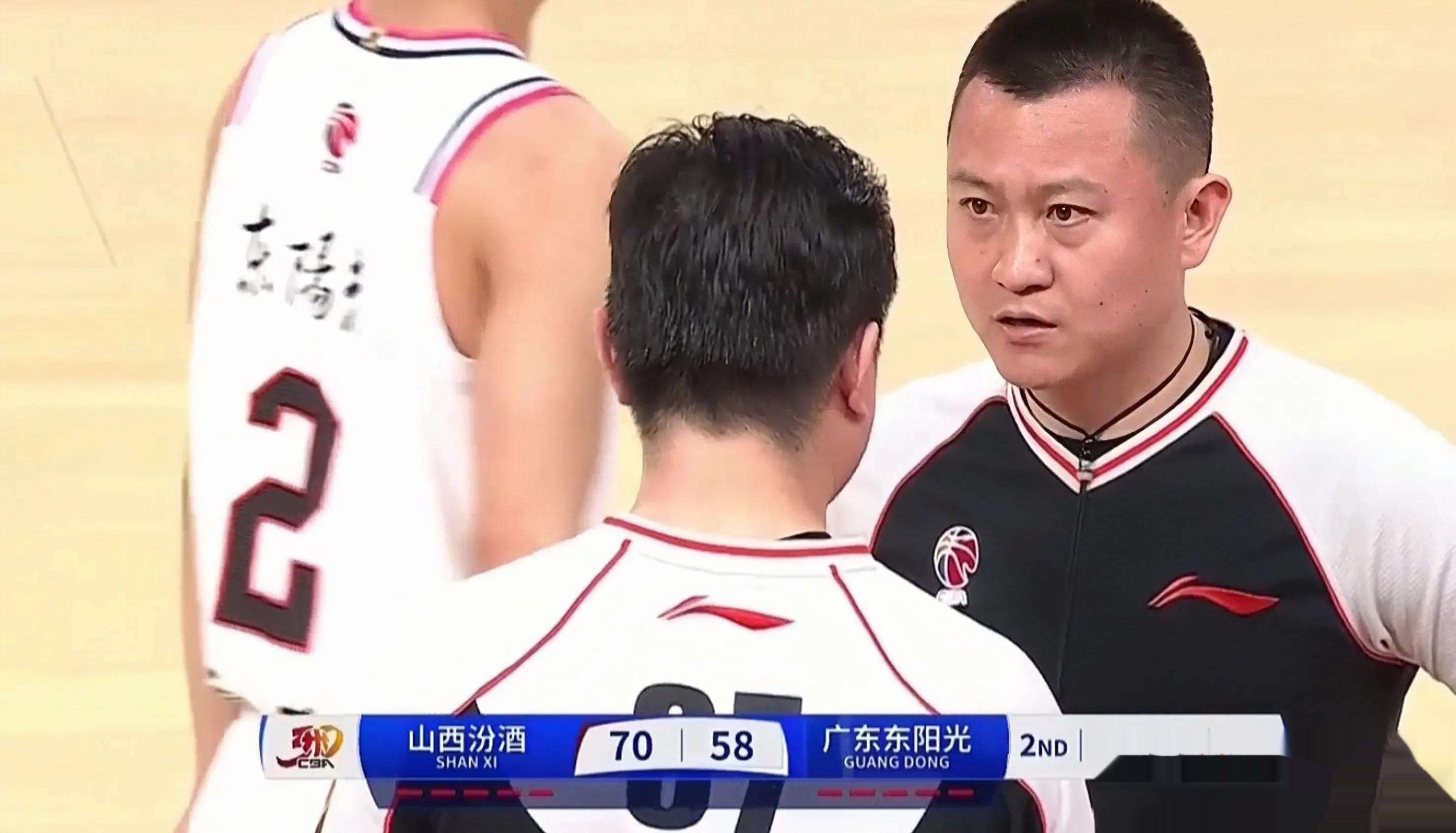 包含转折点浙江队绝杀压哨;CBA季后赛清晨攻防权衡;信心回归;临场指挥获称赞的词条 包含转折点浙江队绝杀压哨;CBA季后赛清晨攻防权衡;信心回归;临场指挥获称赞的词条