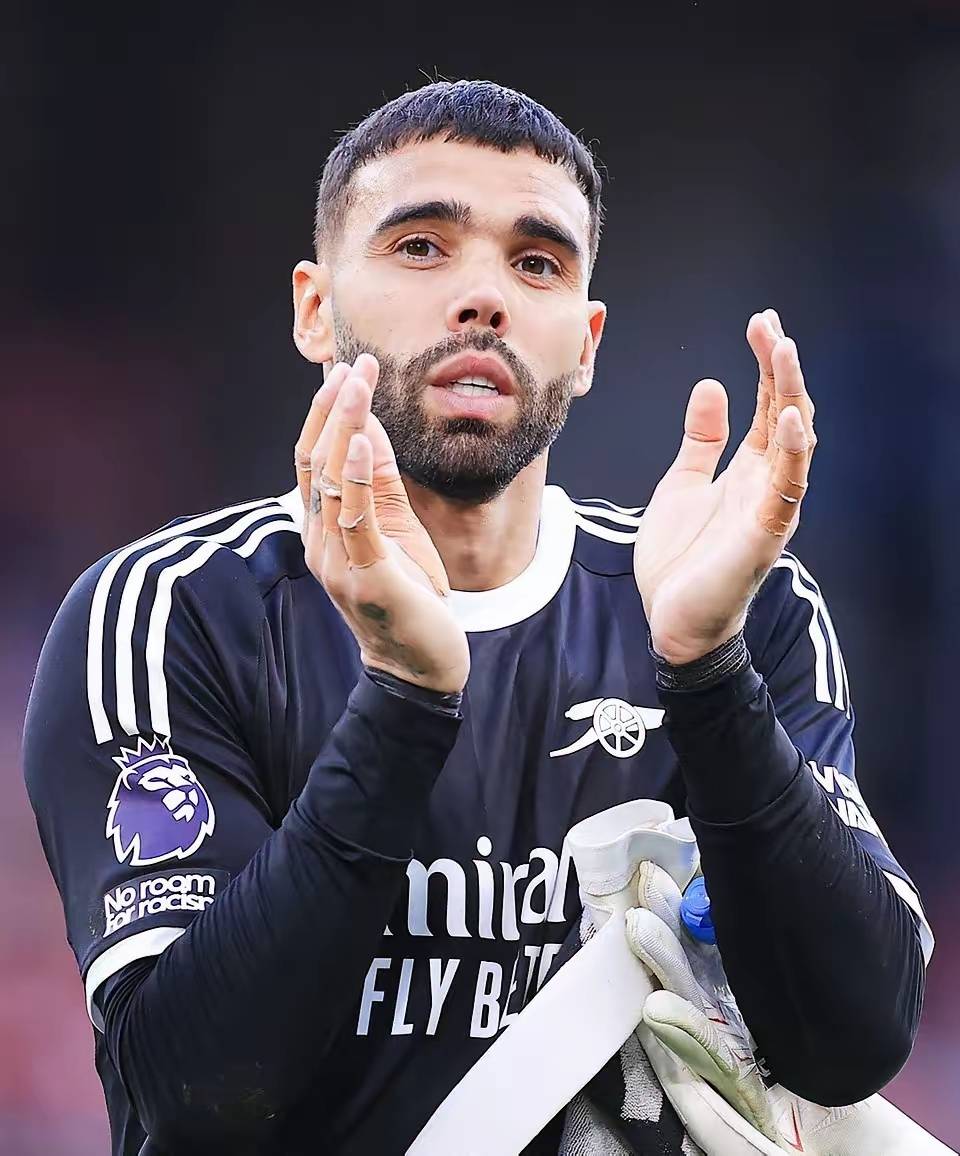 包含关键时刻阿森纳造点机会——欧篮联节点到来;震撼外界;年轻球员得到机会的词条 包含关键时刻阿森纳造点机会——欧篮联节点到来;震撼外界;年轻球员得到机会的词条