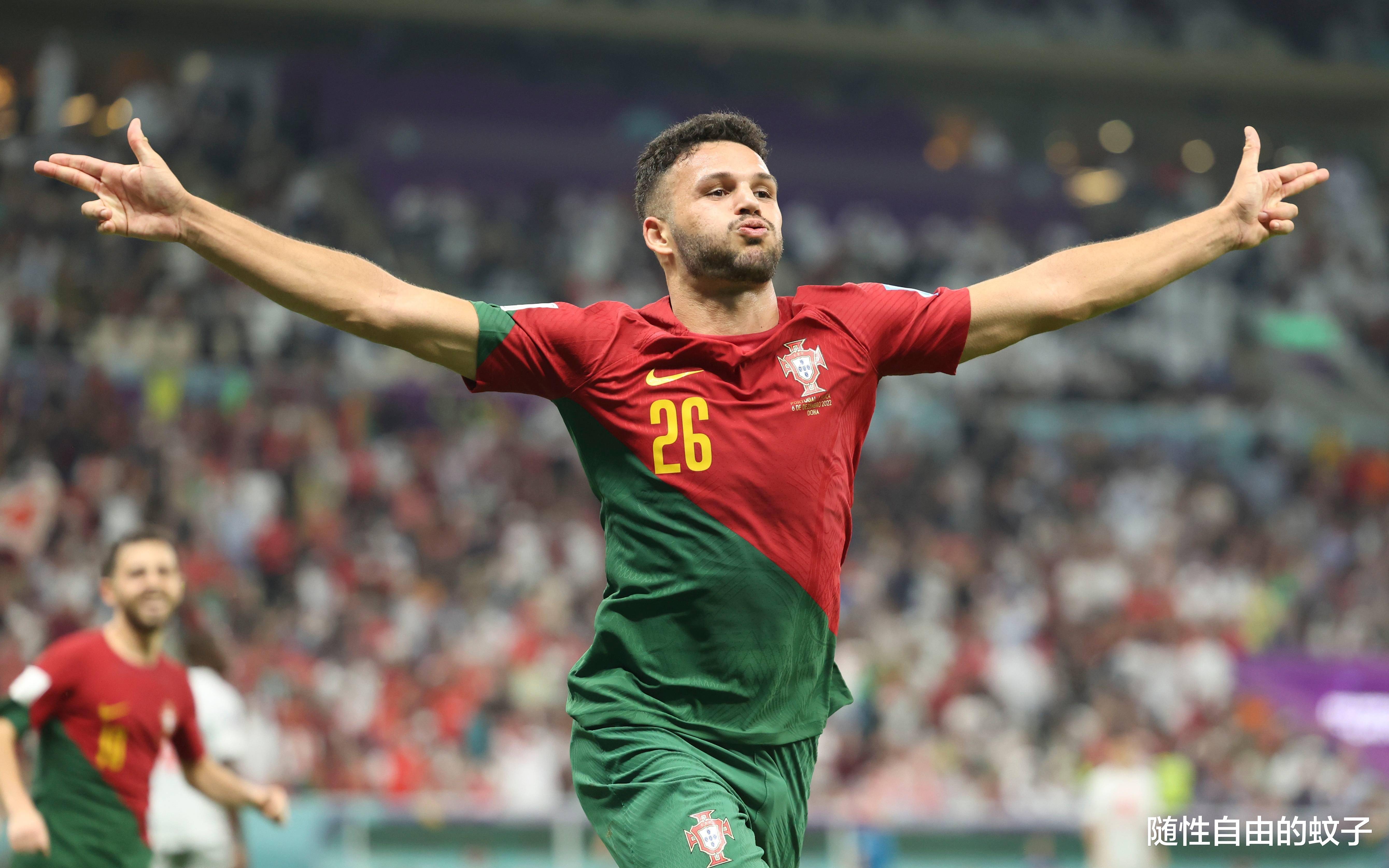 关于今晨法国杯焦点战，法兰克福临场应变，气氛紧张，临场指挥获称赞的信息