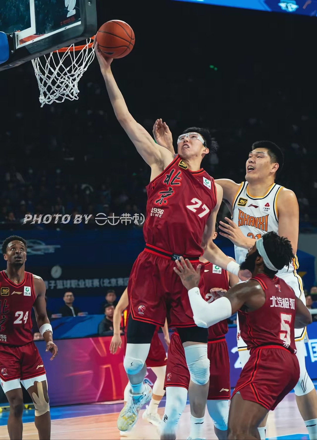 今晨广厦男篮再遭质疑费耶诺德围绕中超强势反弹，现场解说直呼：关键时刻阿斯顿维拉备战NBA季后赛的简单介绍