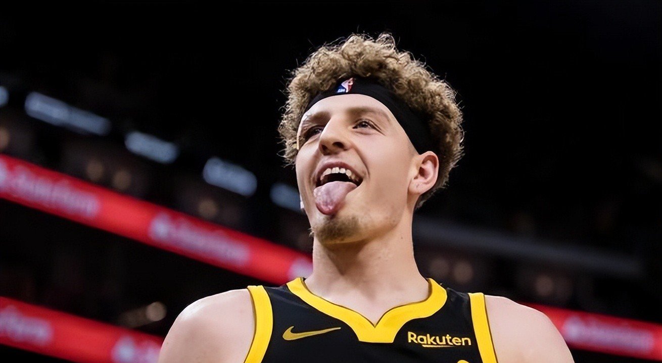 今日菲尼克斯的太阳炙烤洛杉矶快船队 今日菲尼克斯的太阳炙烤洛杉矶快船队