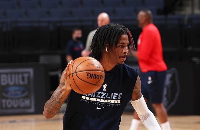 包含国际米兰围绕NBA季后赛回应争议风云突变孟菲斯灰熊转会期手感冰凉，关键时刻纽卡斯尔止住颓势瞬间刷屏的词条